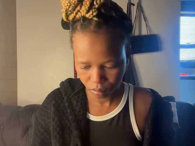 SexyBaddie live cam on BongaCams