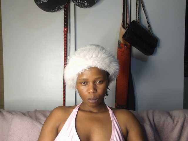 SexyBaddie live cam on BongaCams