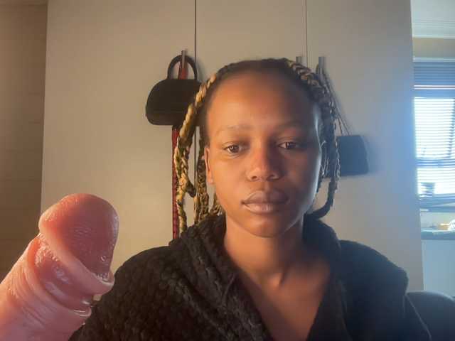 SexyBaddie live cam on BongaCams