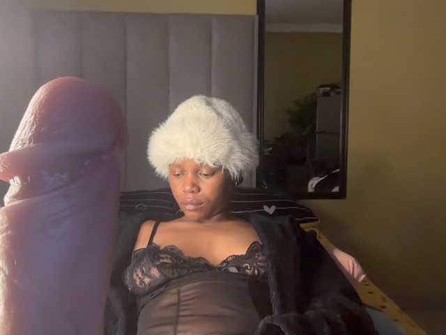 SexyBaddie live cam on BongaCams