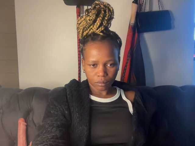 SexyBaddie live cam on BongaCams