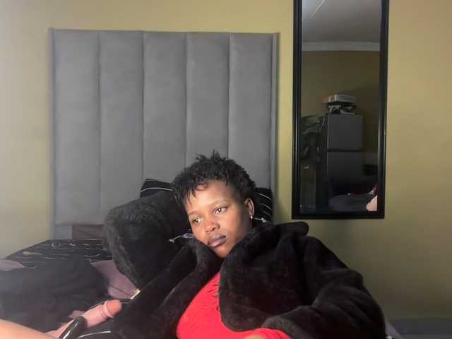 SexyBaddie live cam on BongaCams