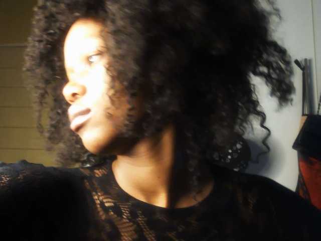 SexyBaddie live cam on BongaCams