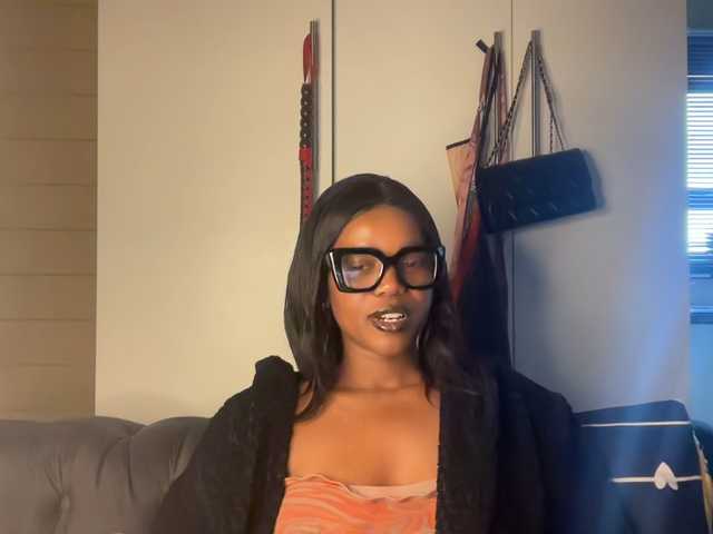 SexyBaddie live cam on BongaCams