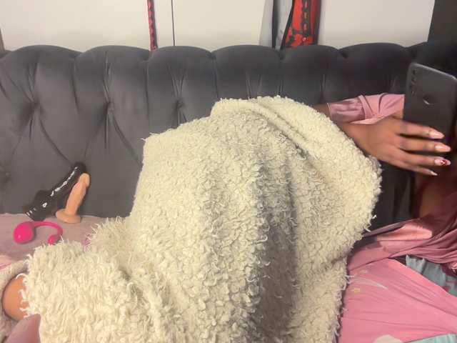 SexyBaddie live webcam show