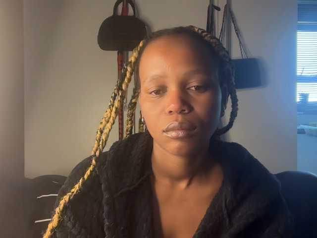 SexyBaddie live cam on BongaCams