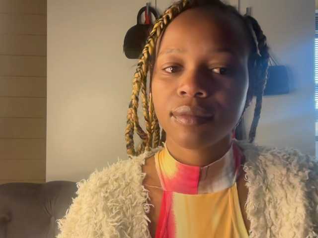 SexyBaddie live cam on BongaCams