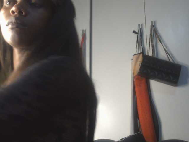 Sexyasszeee live cam preview