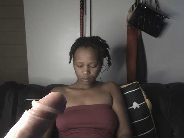 SexyBaddie live cam on BongaCams