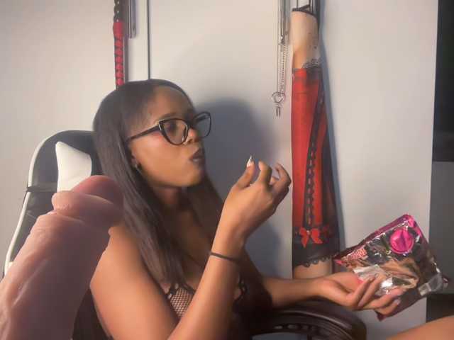 SexyBaddie, en vivo ahora en BongaCams