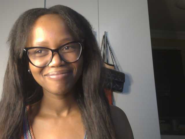 SexyBaddie live cam on BongaCams