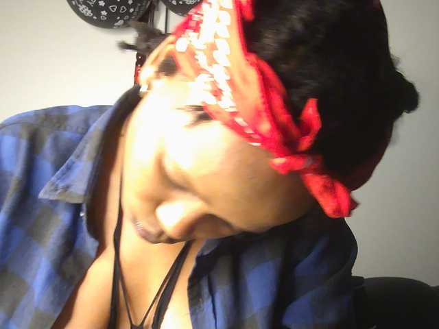 SexyBaddie live cam on BongaCams