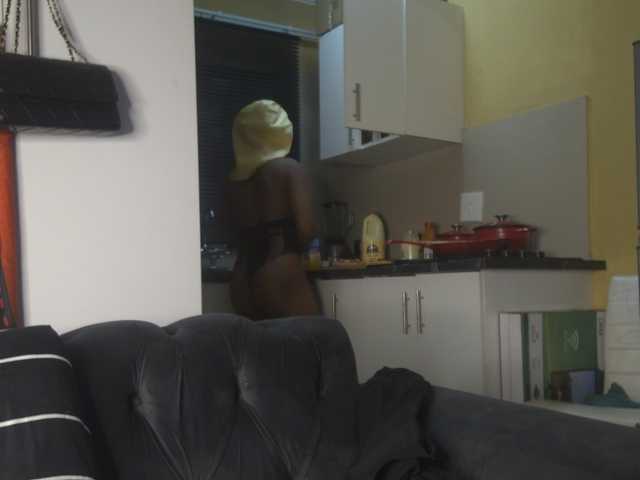 SexyBaddie live cam on BongaCams