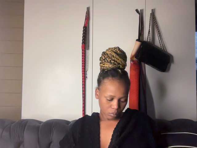 SexyBaddie live cam on BongaCams