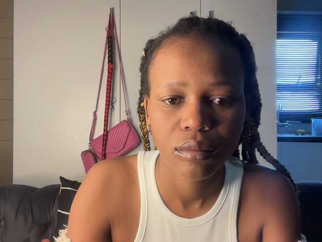 SexyBaddie live cam on BongaCams