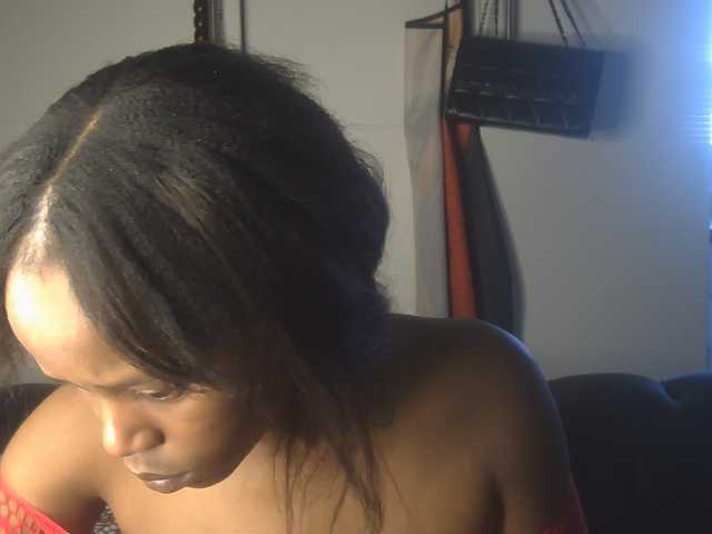 SexyBaddie live cam on BongaCams