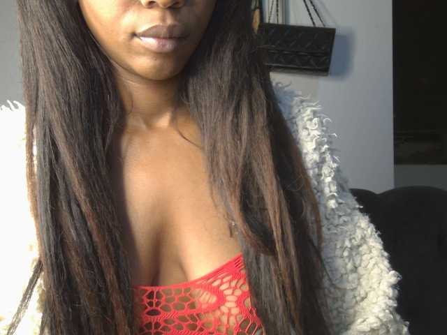 SexyBaddie live cam on BongaCams