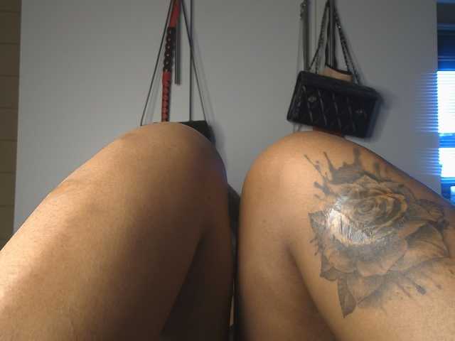SexyBaddie live cam on BongaCams