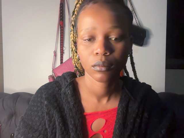 SexyBaddie live cam on BongaCams