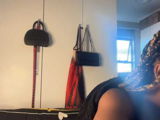 SexyBaddie live cam on BongaCams