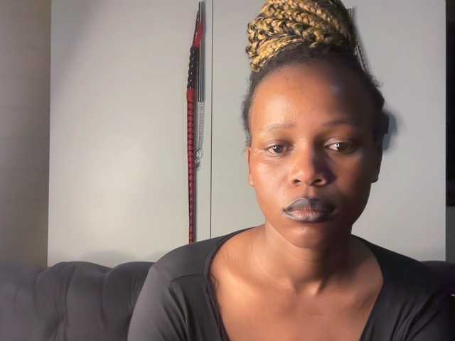 SexyBaddie live cam on BongaCams