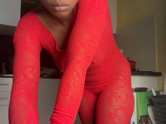 SexyBaddie live cam on BongaCams