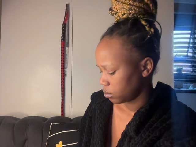 SexyBaddie live cam on BongaCams