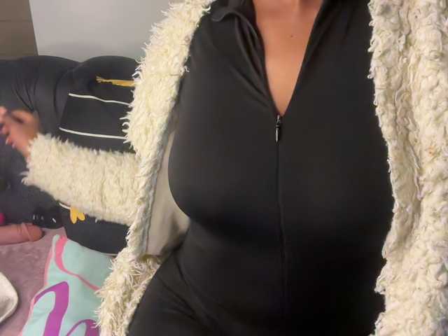 SexyBaddie live cam on BongaCams