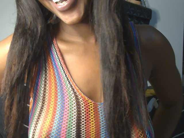 SexyBaddie live cam on BongaCams