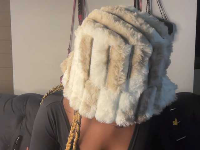 SexyBaddie live cam on BongaCams
