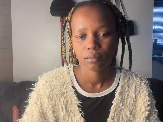 SexyBaddie live cam on BongaCams