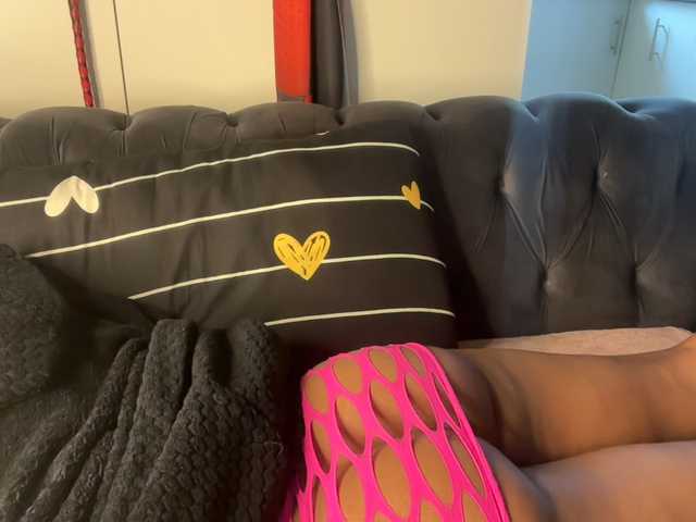 SexyBaddie live cam on BongaCams