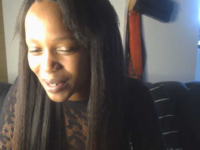SexyBaddie live cam on BongaCams