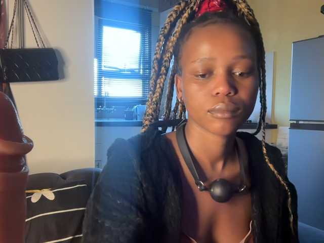 SexyBaddie live cam on BongaCams