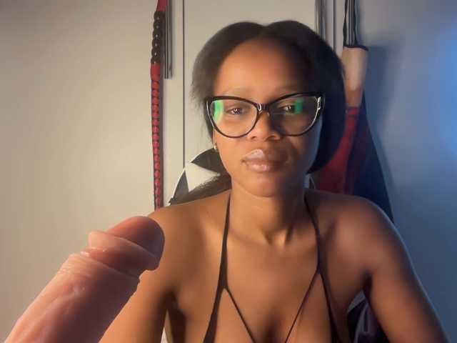 SexyBaddie, en vivo ahora en BongaCams