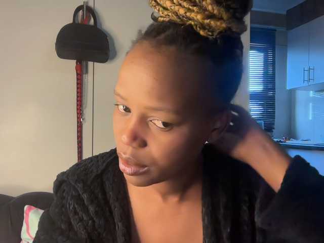SexyBaddie live cam on BongaCams