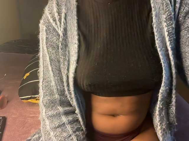 SexyBaddie live cam on BongaCams