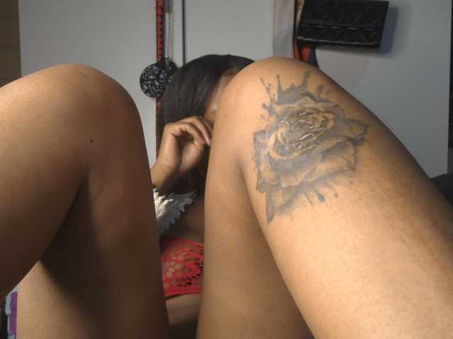 SexyBaddie live cam on BongaCams