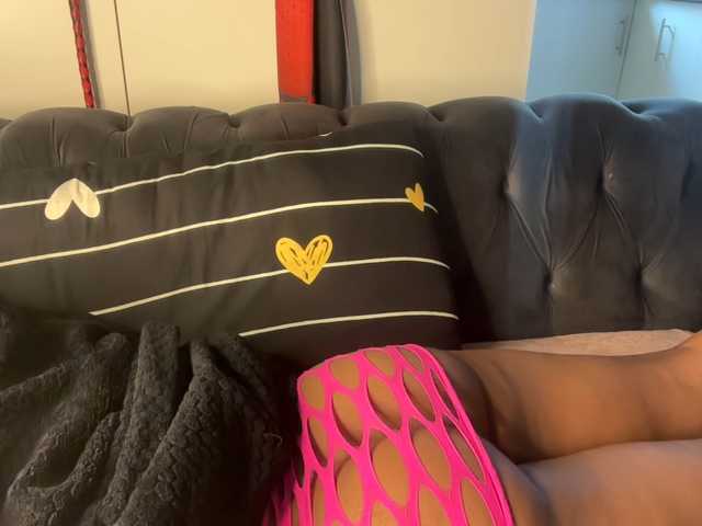 SexyBaddie live cam on BongaCams