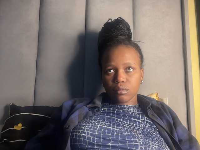 SexyBaddie live cam on BongaCams
