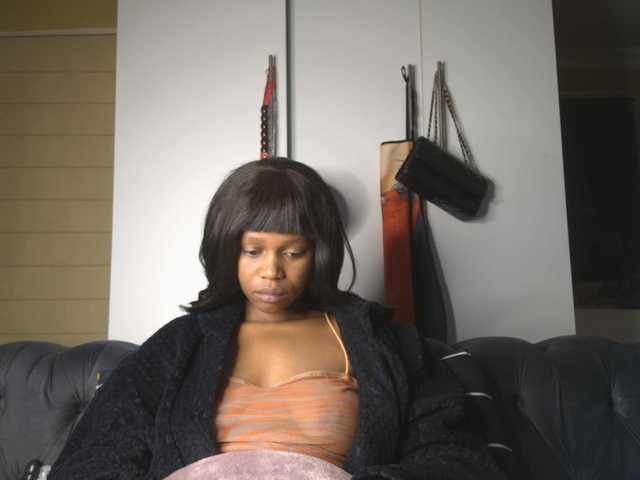 SexyBaddie live cam on BongaCams