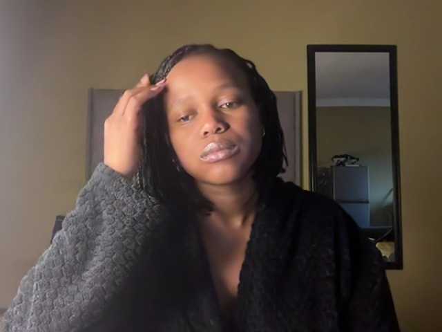SexyBaddie live cam on BongaCams