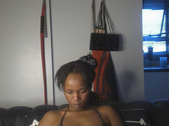 SexyBaddie live cam on BongaCams