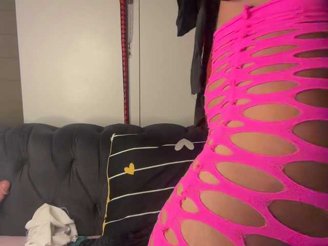 SexyBaddie live cam on BongaCams