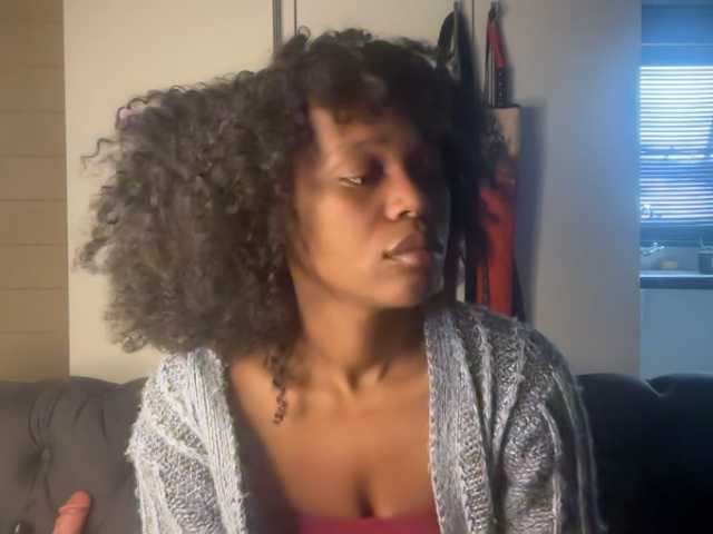 SexyBaddie's BongaCams show and profile