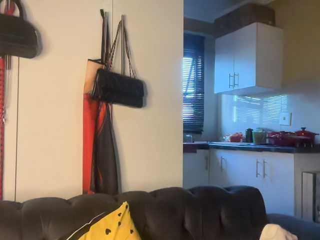 SexyBaddie live cam on BongaCams