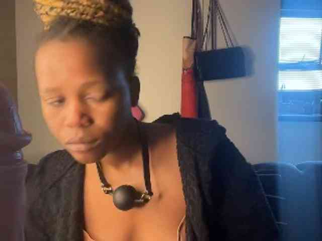 Sexyasszeee webcam