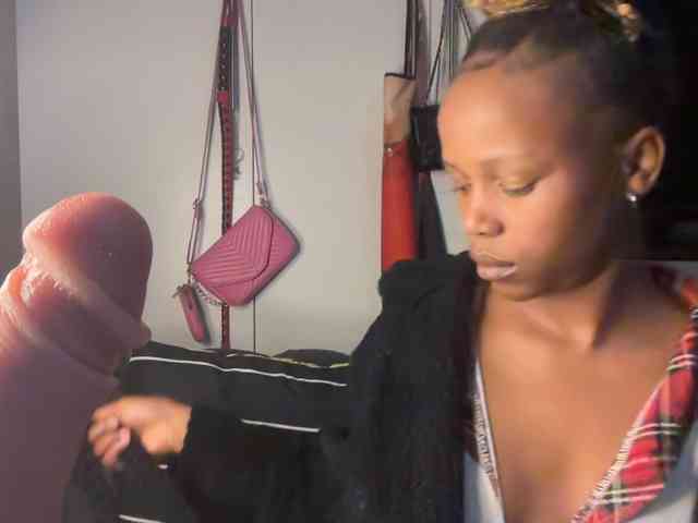 Sexyasszeee webcam