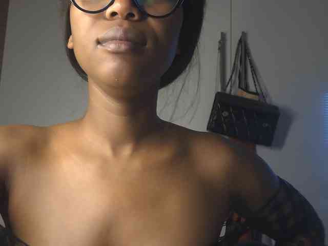 Sexyasszeee webcam