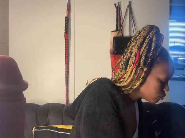 Sexyasszeee webcam